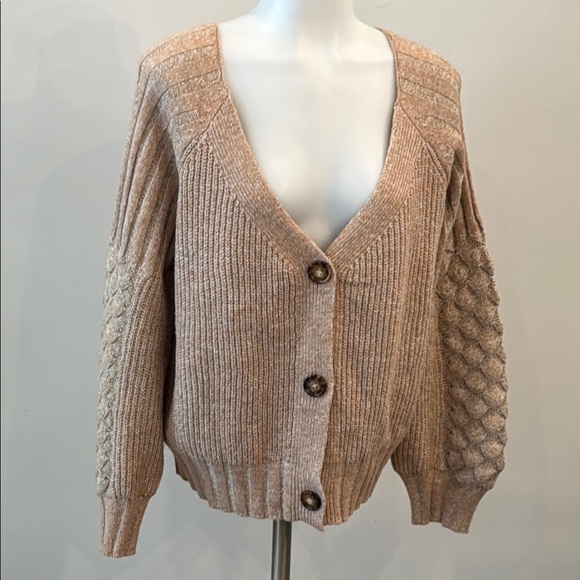 Simplee Small Tan Cable Knit Cardigan - Picture 1 of 6